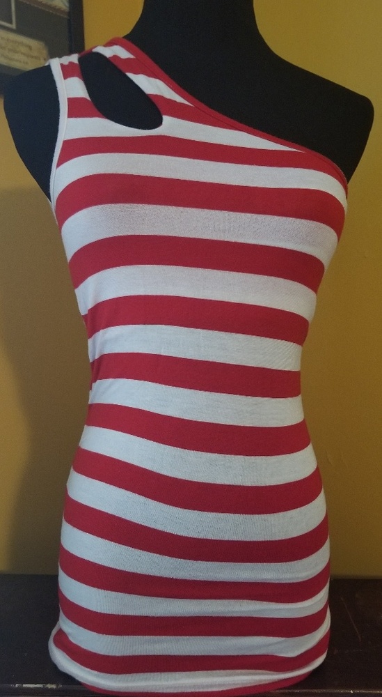 3 summer TANK tops Size Small